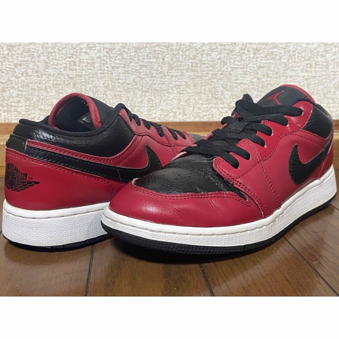 NIKE(ナイキ)のNIKE WMNS AIR JORDAN 1 LOW "Gym Red"25.0 メンズの靴/シューズ(スニーカー)の商品写真