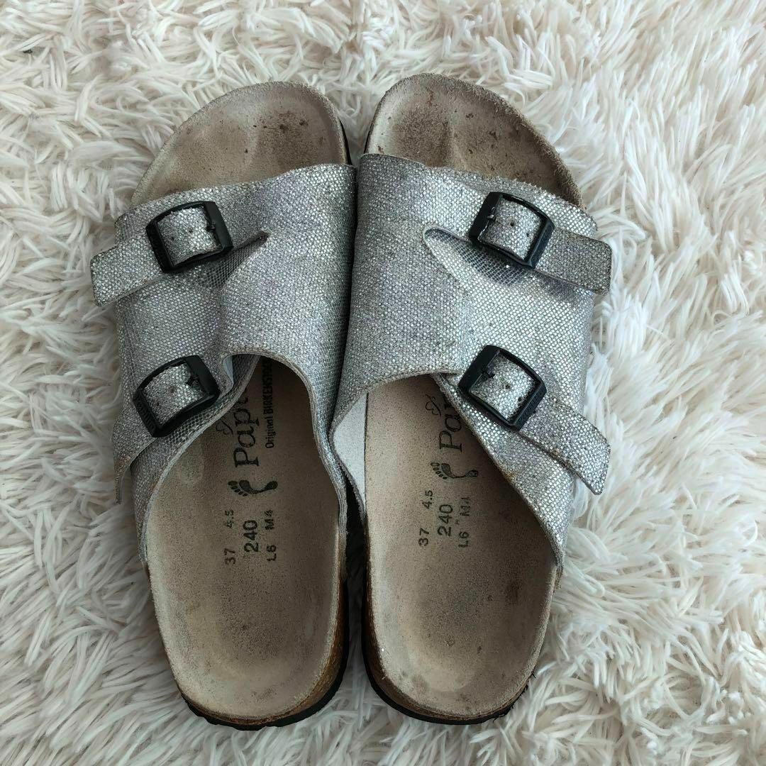 BIRKENSTOCK(ビルケンシュトック)のPapillioBIRKENSTOCKビルケンシュトックチューリッヒ　シルバー銀 レディースの靴/シューズ(サンダル)の商品写真