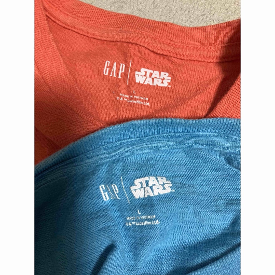 GAP(ギャップ)のスターウォーズ140  2枚セット キッズ/ベビー/マタニティのキッズ服男の子用(90cm~)(Tシャツ/カットソー)の商品写真