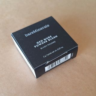 ベアミネラル(bareMinerals)の【新品未使用】ベアミネラル ジェンヌード パウダー ブラッシュ(チーク)