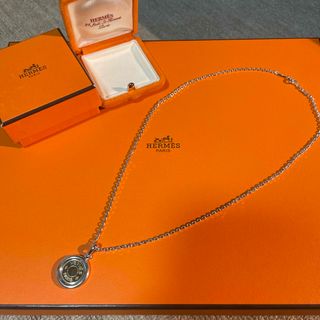 エルメス(Hermes)のエルメス セリエ ペンダント チャーム コンビ コイン シルバー 925(ネックレス)