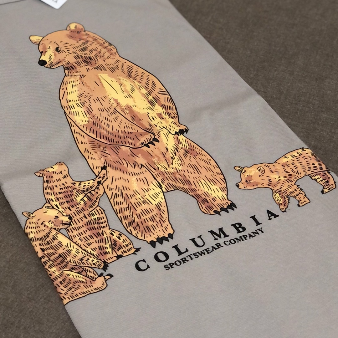 Columbia(コロンビア)のコロンビア【Yurie×Columbia】ベア柄Tシャツ・登山・キャンプ レディースのトップス(Tシャツ(半袖/袖なし))の商品写真