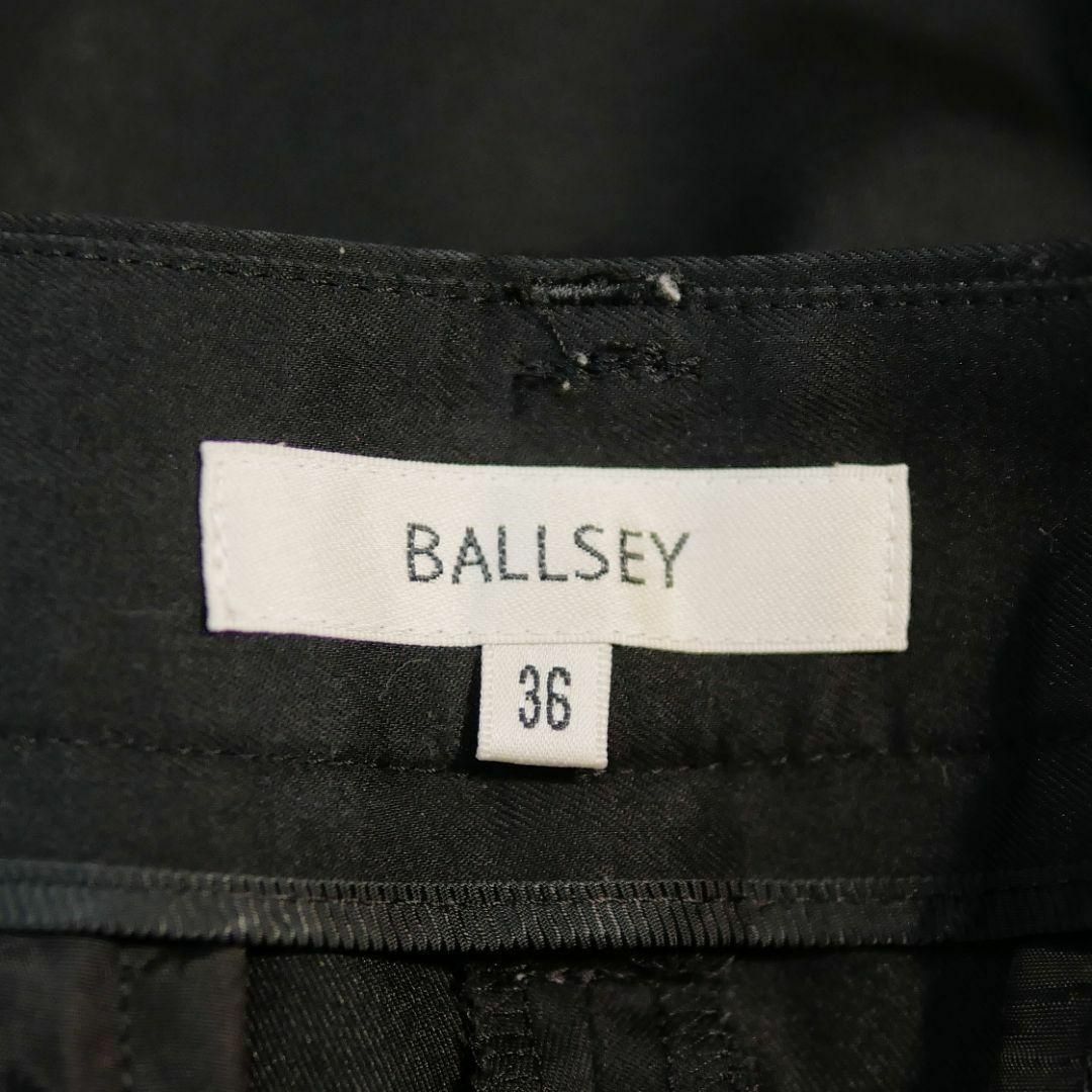 Ballsey(ボールジィ)の美品 ボールジィ テーパード パンツ スラックス S ブラック トゥモローランド レディースのパンツ(クロップドパンツ)の商品写真