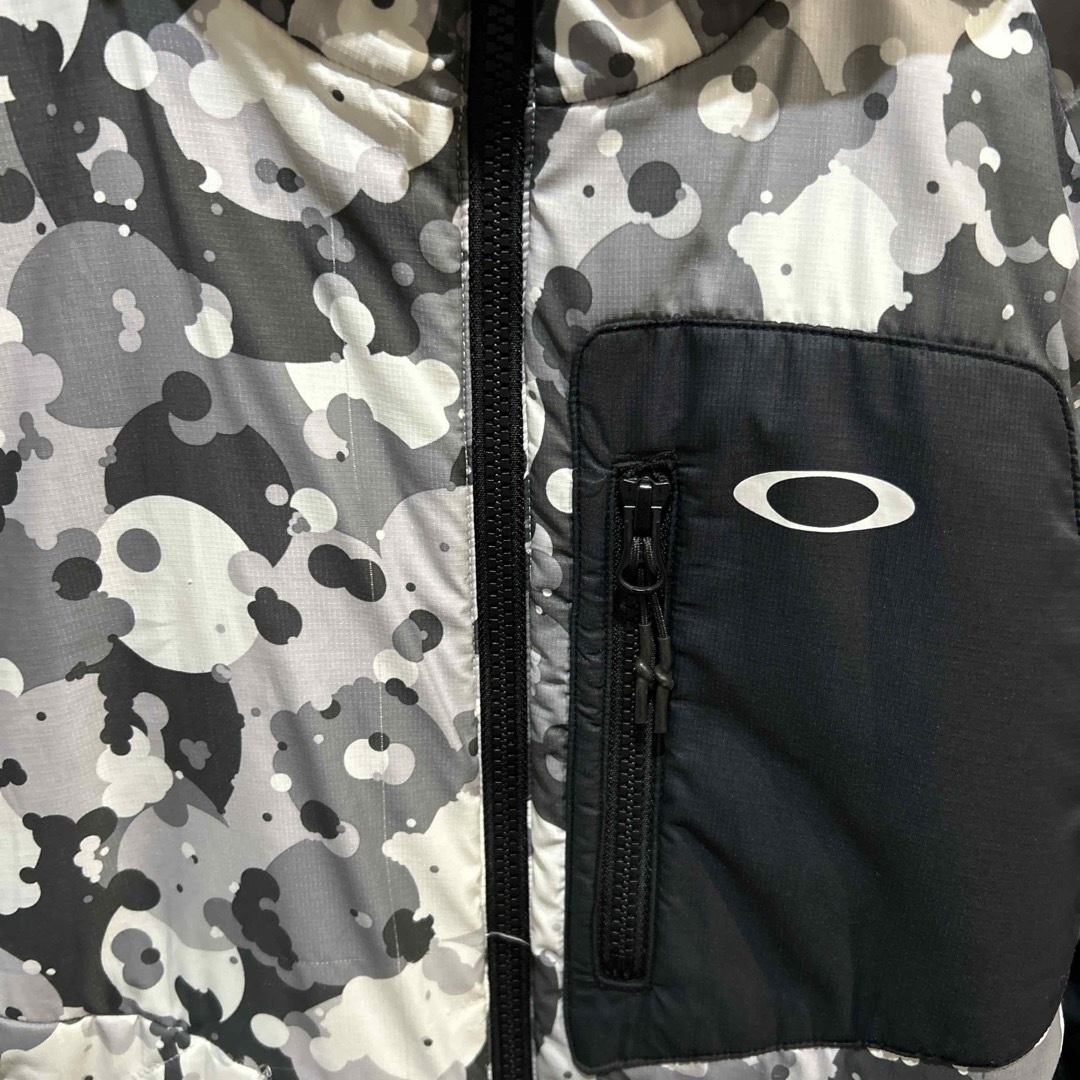 Oakley(オークリー)のオークリー　ジャンパー　メンズＭ メンズのジャケット/アウター(ナイロンジャケット)の商品写真