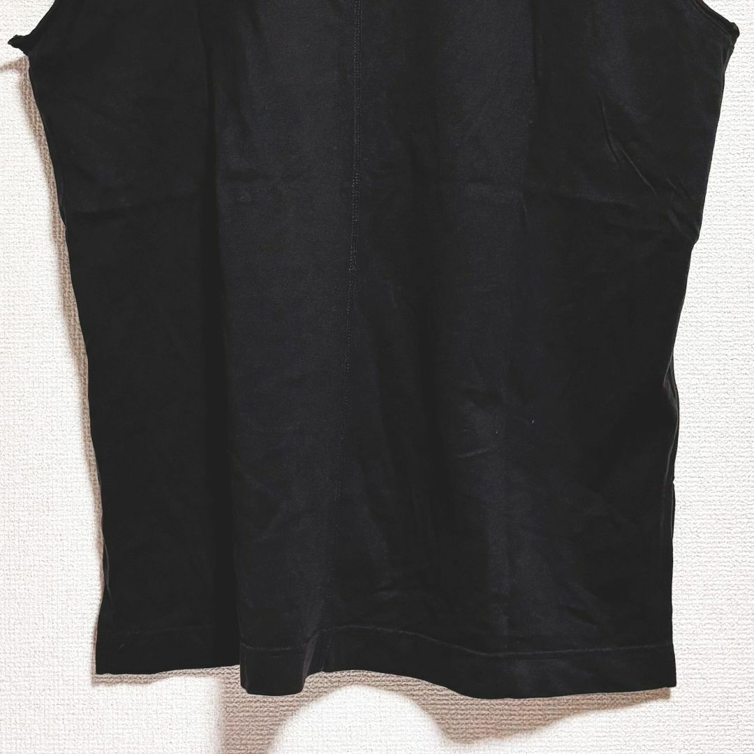 SHIPS(シップス)のSHIPS　カットソー　袖無し　黒　綿100 レディースのトップス(カットソー(半袖/袖なし))の商品写真