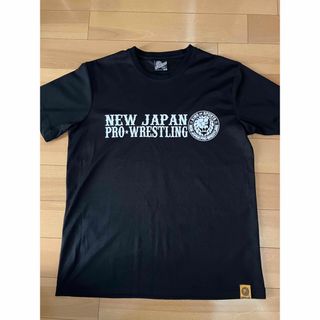 新日本プロレス　NJPW 公認　吸水速乾　半袖シャツ　ブラック　LL 完売(Tシャツ/カットソー(半袖/袖なし))