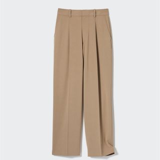 ユニクロ(UNIQLO)のユニクロ　タックワイドパンツ（丈標準68～70cm）(カジュアルパンツ)