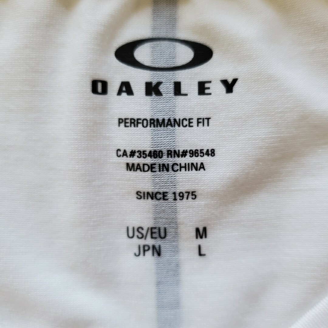 Oakley(オークリー)のオークリー　tシャツ メンズのトップス(Tシャツ/カットソー(半袖/袖なし))の商品写真