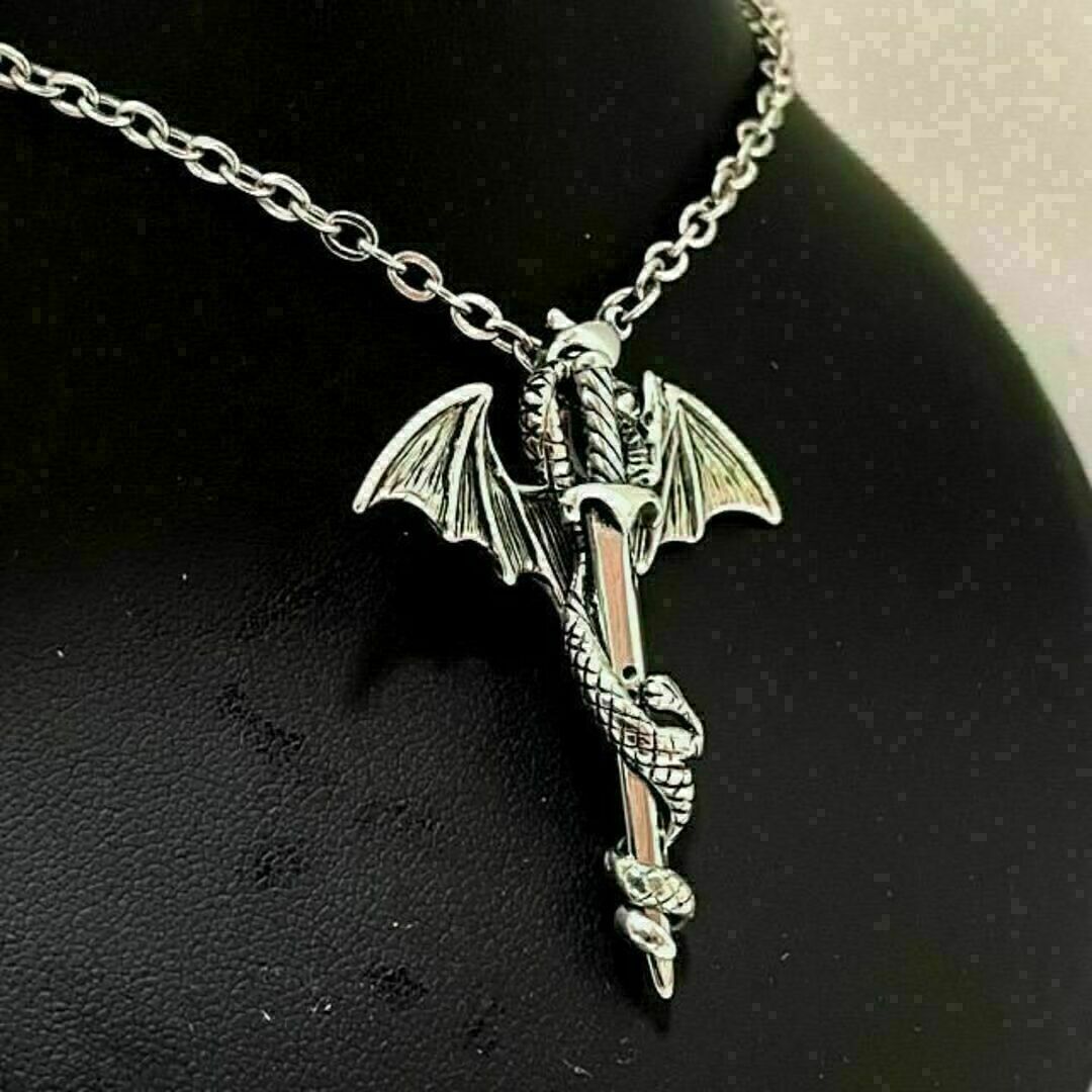 【N069】ネックレス　メンズ　シルバー　おしゃれ　ドラゴン　竜　アクセサリー メンズのアクセサリー(ネックレス)の商品写真