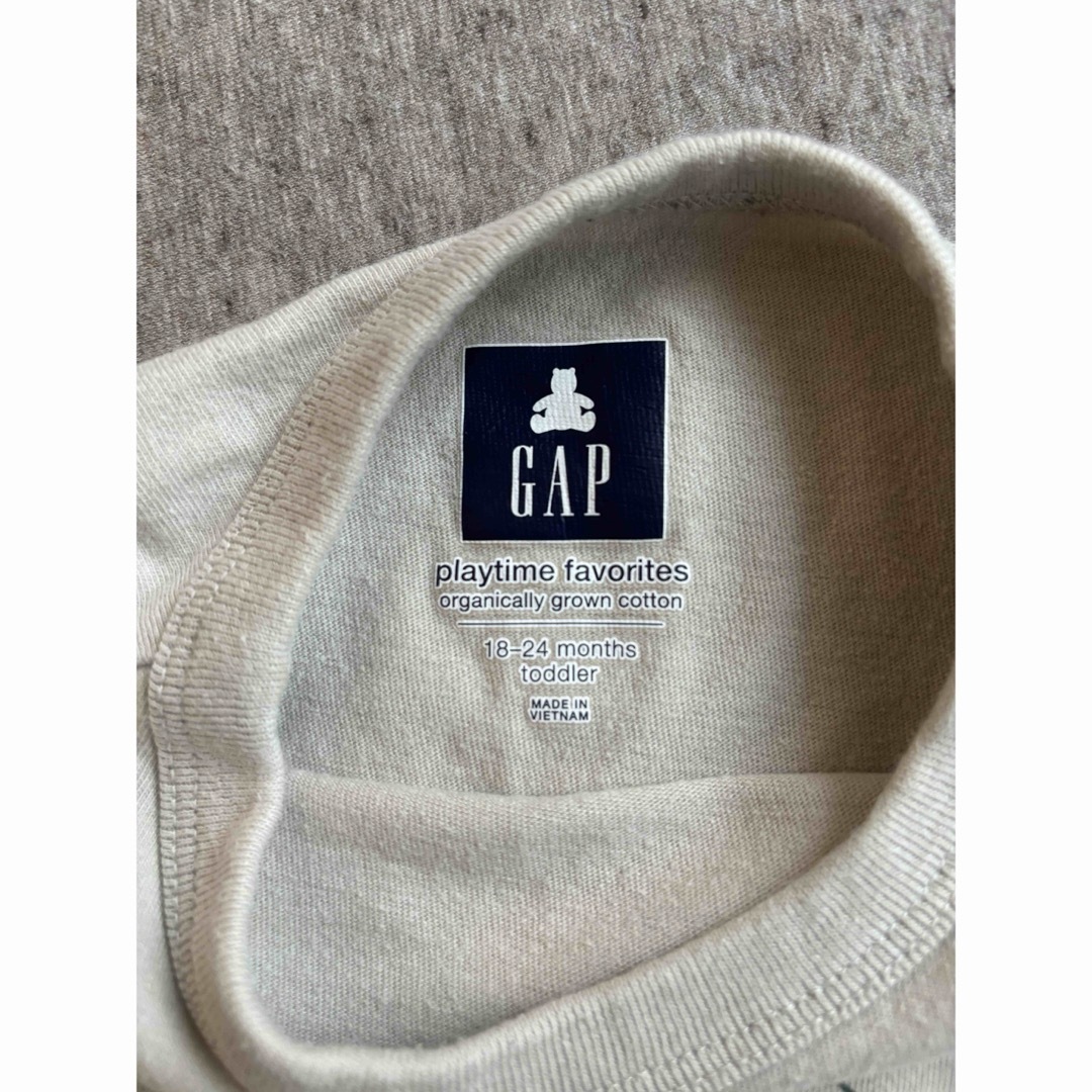 GAP(ギャップ)のGAP  ロンT  90 キッズ/ベビー/マタニティのキッズ服男の子用(90cm~)(Tシャツ/カットソー)の商品写真