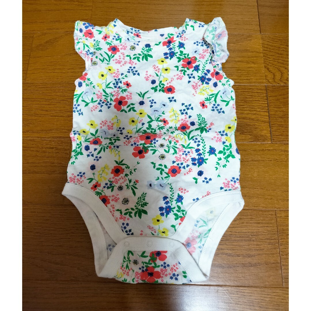 babyGAP(ベビーギャップ)のベビーギャップ　ロンパース　花柄 キッズ/ベビー/マタニティのベビー服(~85cm)(ロンパース)の商品写真