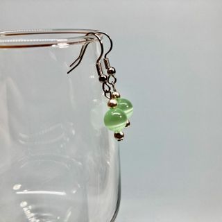 ピアス　キャッツアイピアス(ライトグリーン)  パワーストーンピアス S (ピアス)