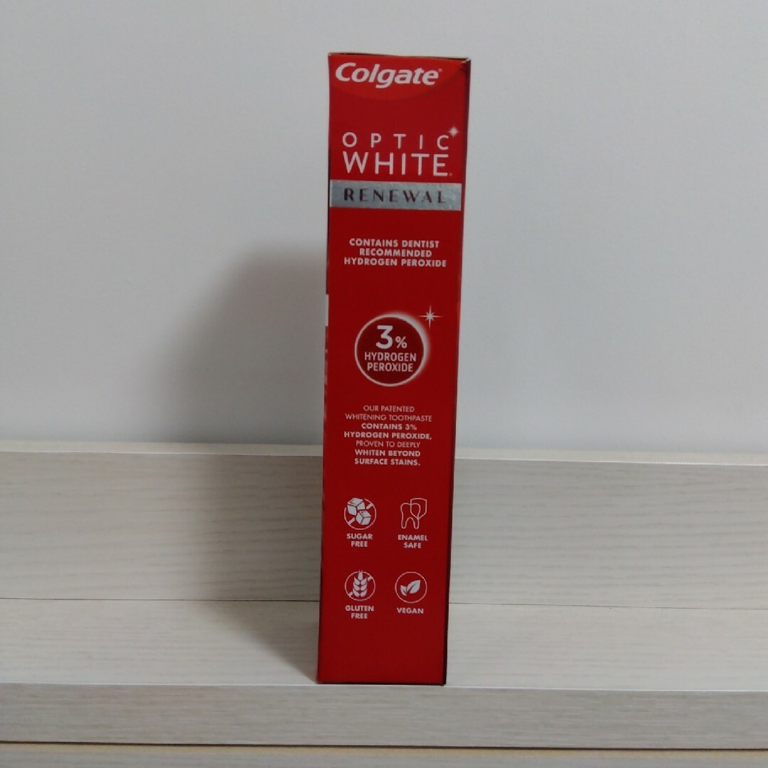 コルゲート オプティックホワイト Colgate  Optic White コスメ/美容のオーラルケア(歯磨き粉)の商品写真