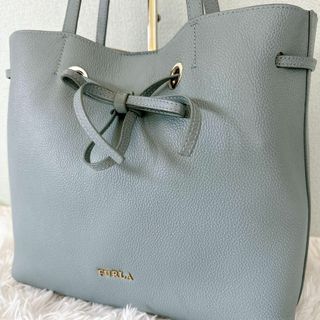 フルラ(Furla)の美品✨フルラ コスタンザ トートバッグ A4 シボ革 ライトブルー 巾着 金ロゴ(トートバッグ)