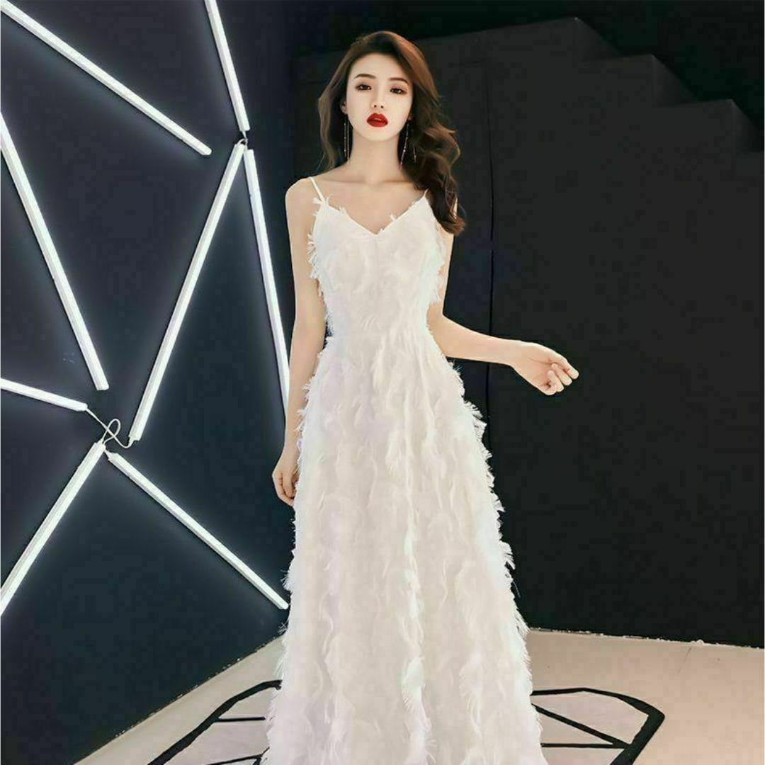 フェザードレス　M　結婚式　ウエディングドレス　二次会　ワンピース　前撮り レディースのフォーマル/ドレス(ウェディングドレス)の商品写真