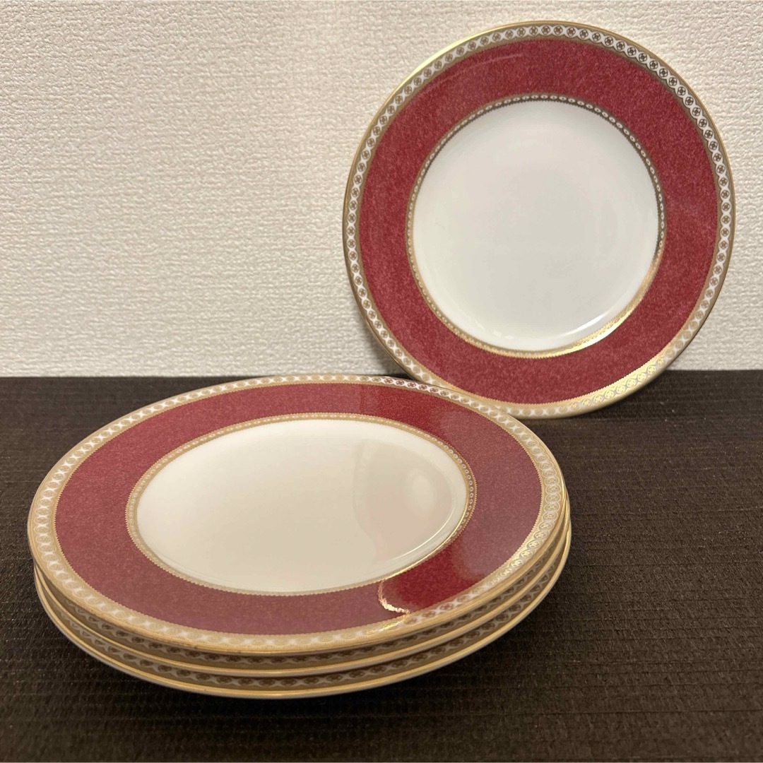 WEDGWOOD(ウェッジウッド)のウェッジウッド　ユーランダー　パウダールビー　デザートプレート　20.5cm インテリア/住まい/日用品のキッチン/食器(食器)の商品写真