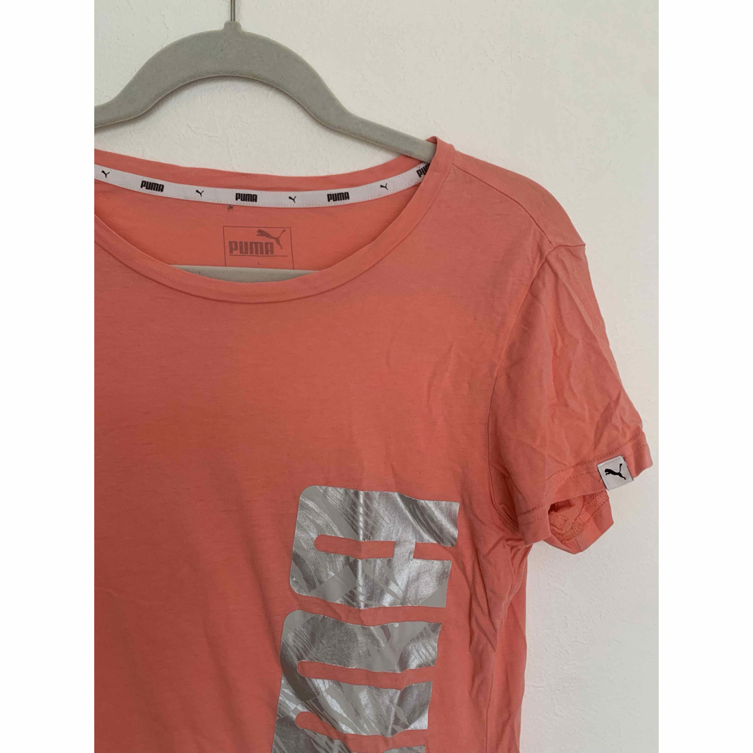 PUMA(プーマ)のレディース　Tシャツ　PUMA Lサイズ　サーモンピンク レディースのトップス(Tシャツ(半袖/袖なし))の商品写真