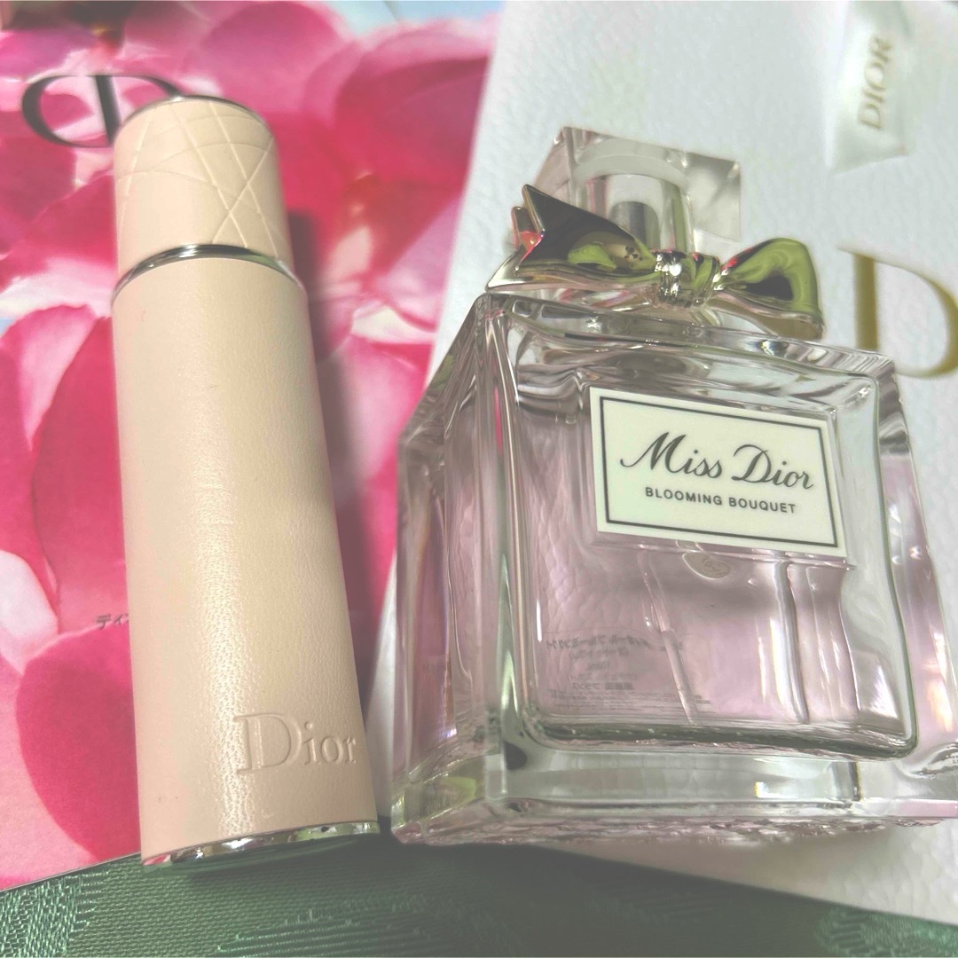 Christian Dior(クリスチャンディオール)のMiss Dior ミスディオール　ブルーミングブーケ100ml アトマイザー付 コスメ/美容のコスメ/美容 その他(その他)の商品写真