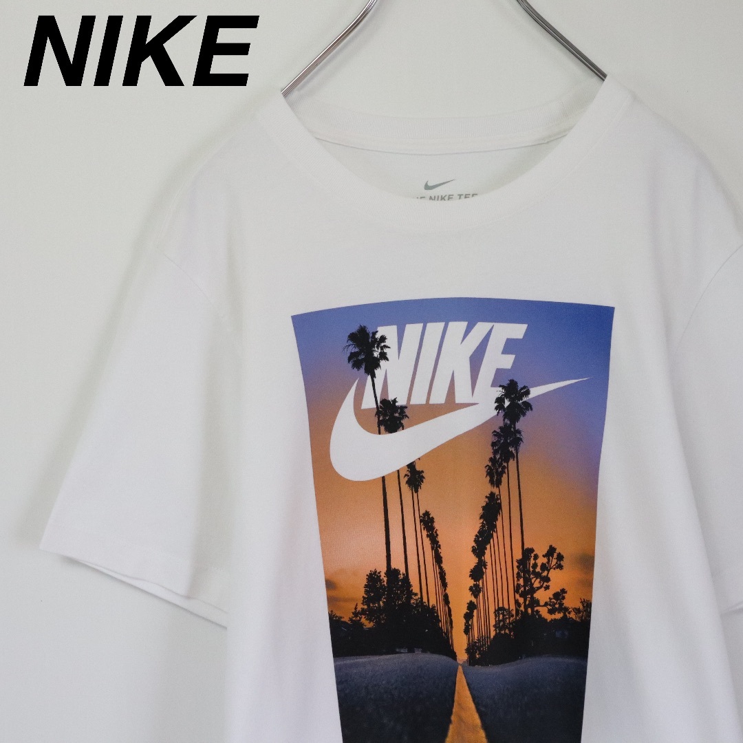 NIKE(ナイキ)の【サンセット】ナイキ／Tシャツ　夕日　パームツリー　ヤシの木　フォトプリント　M メンズのトップス(Tシャツ/カットソー(半袖/袖なし))の商品写真