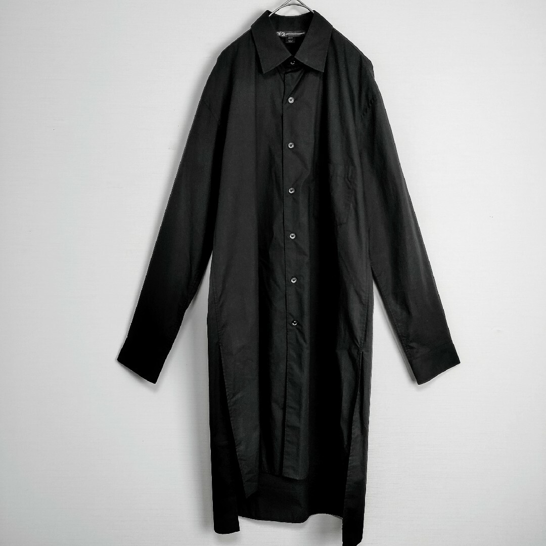 Y-3(ワイスリー)の【人気デザイン】Y-3☆バックロゴ付ロングシャツ　黒　L相当　美品　ダブルロゴ メンズのトップス(シャツ)の商品写真