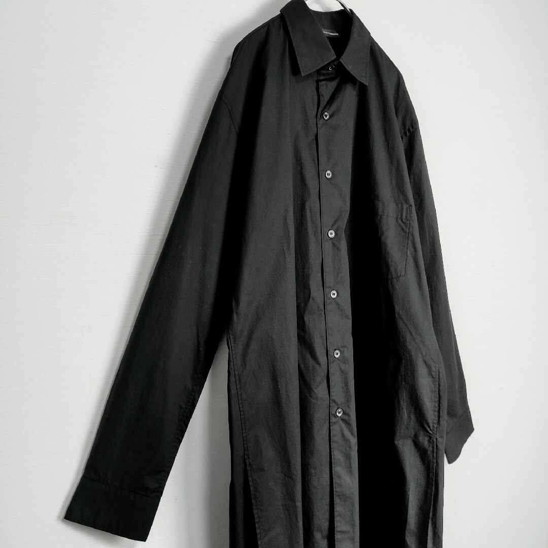 Y-3(ワイスリー)の【人気デザイン】Y-3☆バックロゴ付ロングシャツ　黒　L相当　美品　ダブルロゴ メンズのトップス(シャツ)の商品写真