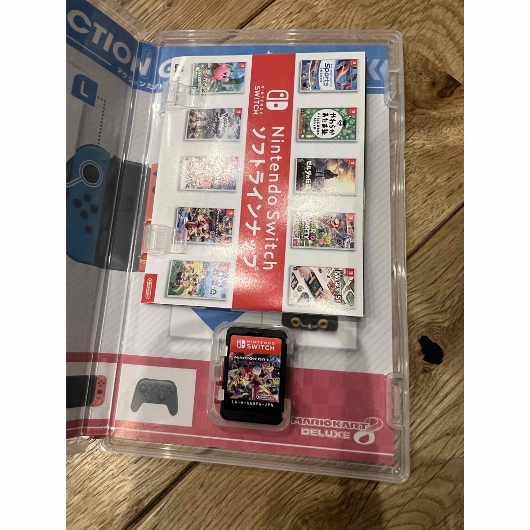 Nintendo Switch(ニンテンドースイッチ)のマリオカート8 デラックス　専用コントローラーセット エンタメ/ホビーの雑誌(ゲーム)の商品写真