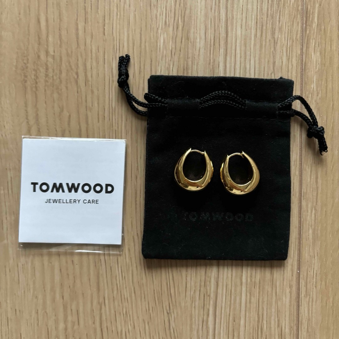 TOM WOOD(トムウッド)のTOM WOOD トムウッド　Ice Hoop Medium Gold ピアス レディースのアクセサリー(ピアス)の商品写真