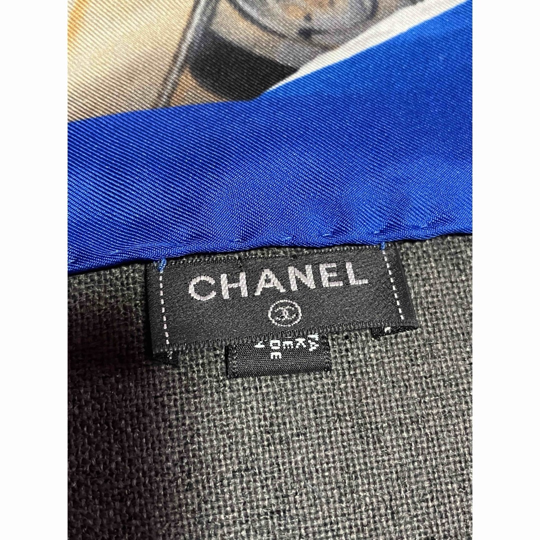 KERASTASE(ケラスターゼ)のシャネルCHANEL新品未使用保管品17クルーズ大判美品 レディースのファッション小物(バンダナ/スカーフ)の商品写真