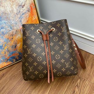 ルイヴィトン(LOUIS VUITTON)のルイヴィトン ネオノエ　ピンク(ショルダーバッグ)