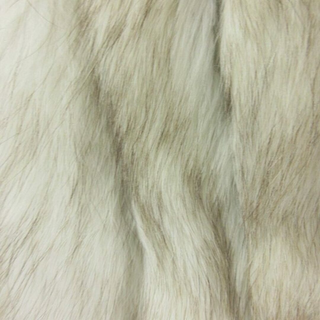 サガフォックス 銀サガ 毛皮 フォックス ファー コート ハーフ 白 6 S位 レディースのジャケット/アウター(毛皮/ファーコート)の商品写真