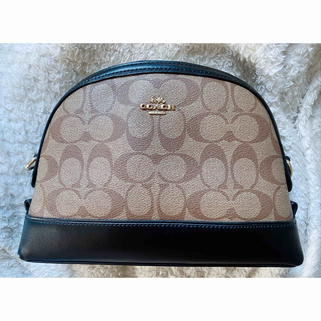 COACH(コーチ)の美品　coachコーチショルダーバッグ　チェーンバッグレディースカバン レディースのバッグ(ショルダーバッグ)の商品写真