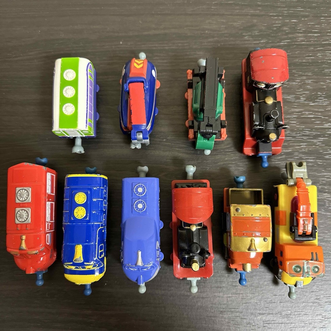 Takara Tomy(タカラトミー)のチャギントン 10体セット  キャリーケース付き キッズ/ベビー/マタニティのおもちゃ(電車のおもちゃ/車)の商品写真