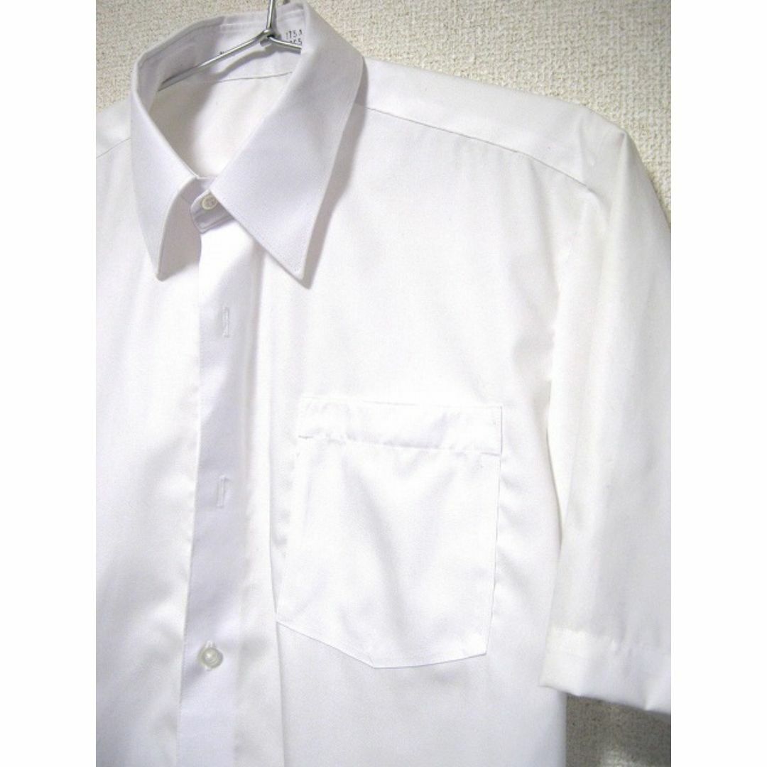 スクールシャツ（１７５Ａ）形状記憶・半袖☆ほぼ未使用品 キッズ/ベビー/マタニティのキッズ服男の子用(90cm~)(ドレス/フォーマル)の商品写真