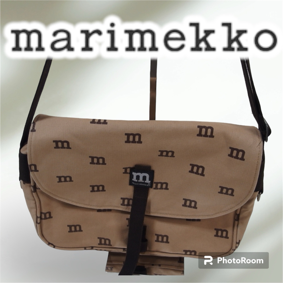 marimekko(マリメッコ)のマリメッコ　ショルダーバッグ　ロゴマニア　ベージュ レディースのバッグ(ショルダーバッグ)の商品写真