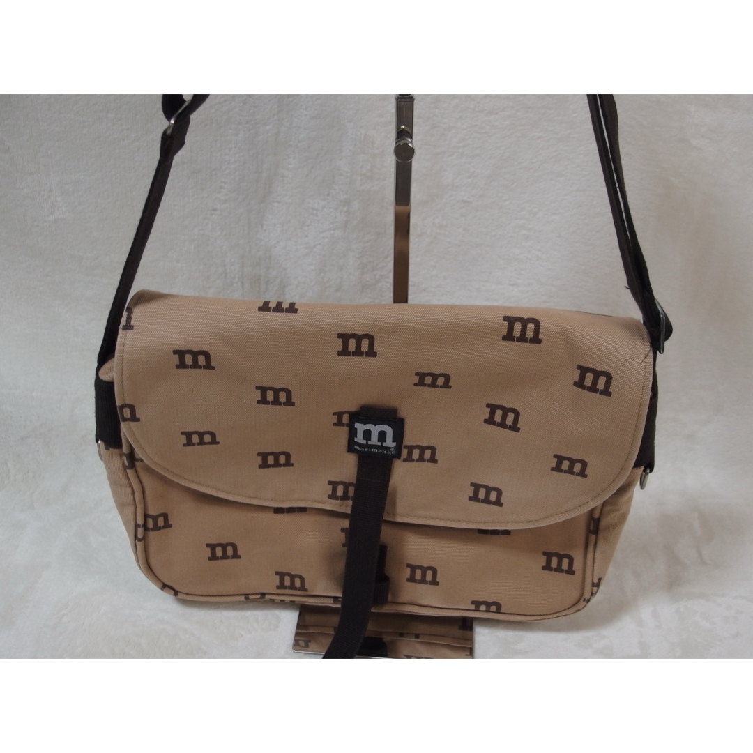 marimekko(マリメッコ)のマリメッコ　ショルダーバッグ　ロゴマニア　ベージュ レディースのバッグ(ショルダーバッグ)の商品写真