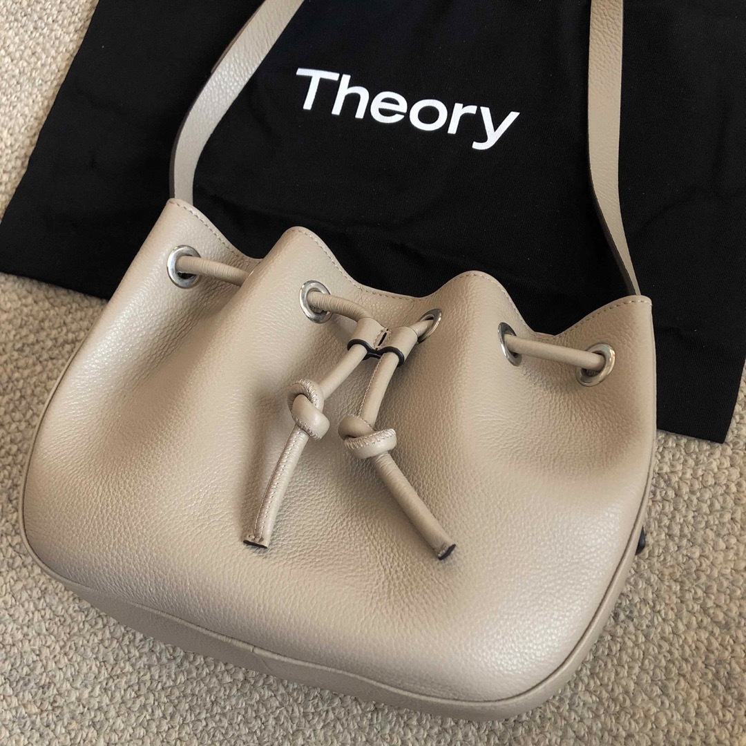 theory(セオリー)のセオリー　22SS ショルダーバッグ　トープ レディースのバッグ(ショルダーバッグ)の商品写真