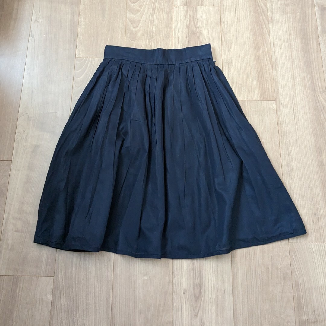 La TOTALITE(ラトータリテ)の新品 ラトータリテ 紺 ネイビー フレアスカート レディースのスカート(ひざ丈スカート)の商品写真