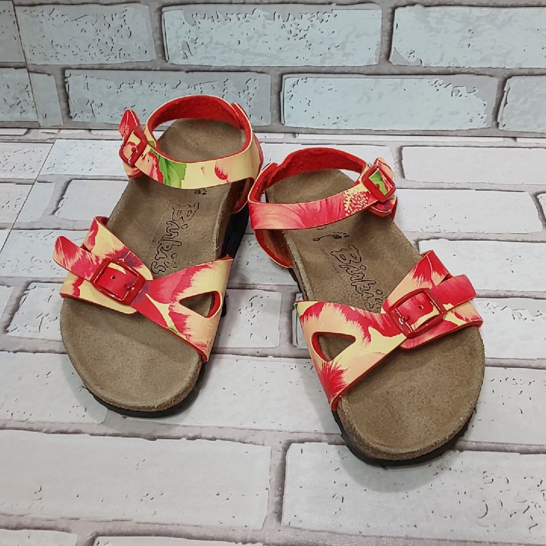 BIRKENSTOCK(ビルケンシュトック)の【birkis】サンダル BIRKENSTOCK キッズ/ベビー/マタニティのキッズ靴/シューズ(15cm~)(サンダル)の商品写真