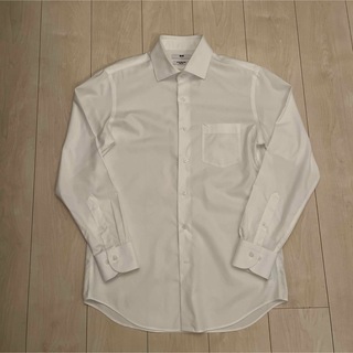 ユニクロ(UNIQLO)のユニクロ　メンズ　スリムドレスシャツ　ノンアイロン　Lサイズ(シャツ)
