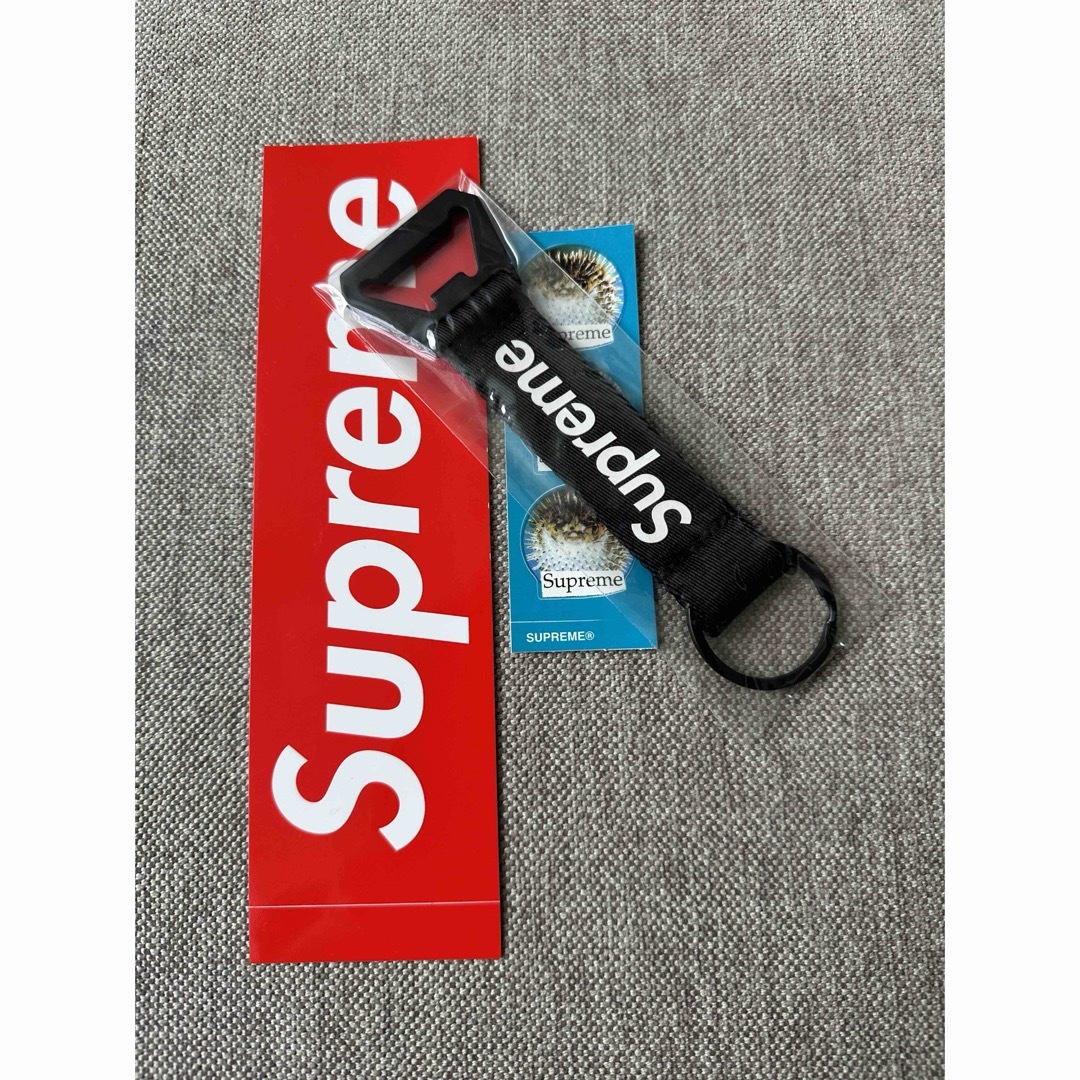 Supreme(シュプリーム)の21fw Supreme BottleOpenerWebbingKeychain メンズのアクセサリー(その他)の商品写真