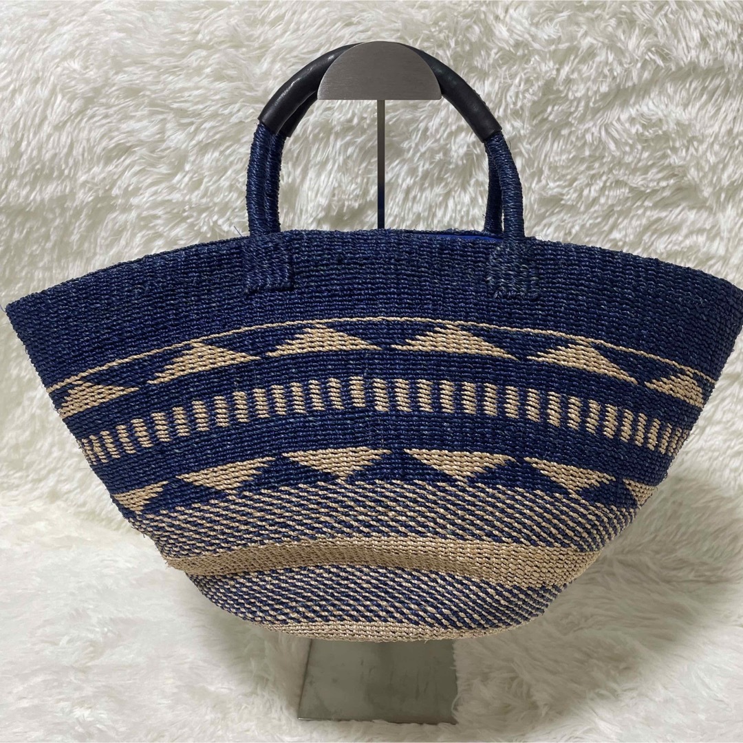 agnes b.(アニエスベー)の美品✨　アニエスベー　ヴォヤージュ　かごバッグ　カゴバッグ　青　トートバッグ レディースのバッグ(かごバッグ/ストローバッグ)の商品写真