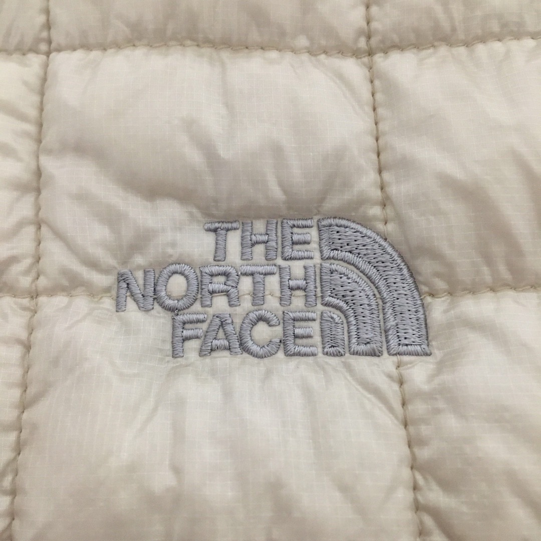 THE NORTH FACE(ザノースフェイス)のノースフェイス　中綿ジャケット　キルティング　アイボリー　オフホワイト系 レディースのジャケット/アウター(その他)の商品写真