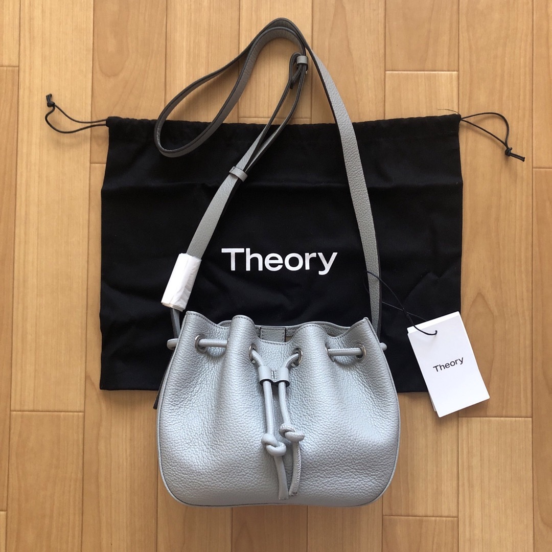 theory(セオリー)のセオリー　22SS  ショルダーバッグ　新品未使用 レディースのバッグ(ショルダーバッグ)の商品写真