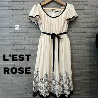 レストローズ LEST ROSE 裾 レース &花柄刺繍 フリル ワンピース 白