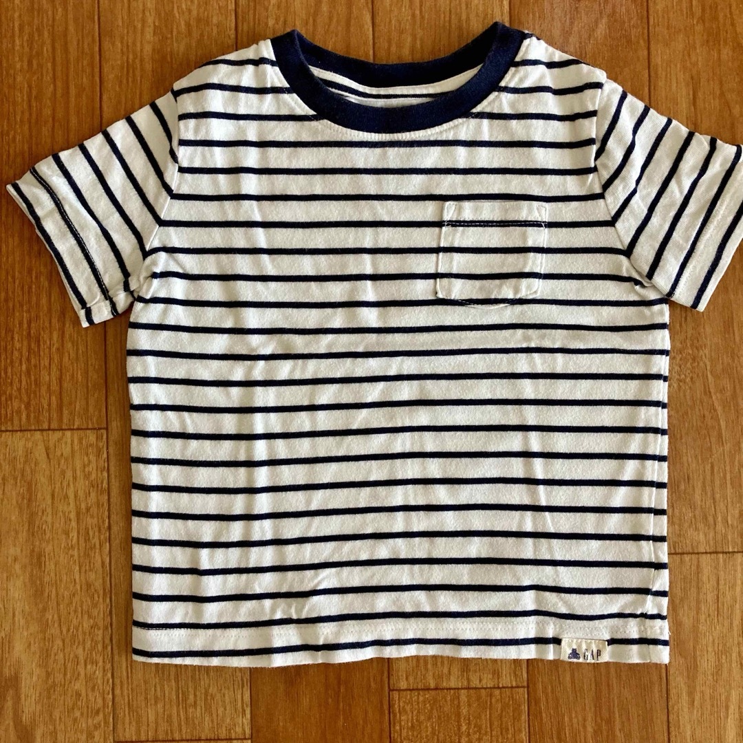 babyGAP(ベビーギャップ)のGAP Tシャツ キッズ/ベビー/マタニティのキッズ服男の子用(90cm~)(Tシャツ/カットソー)の商品写真