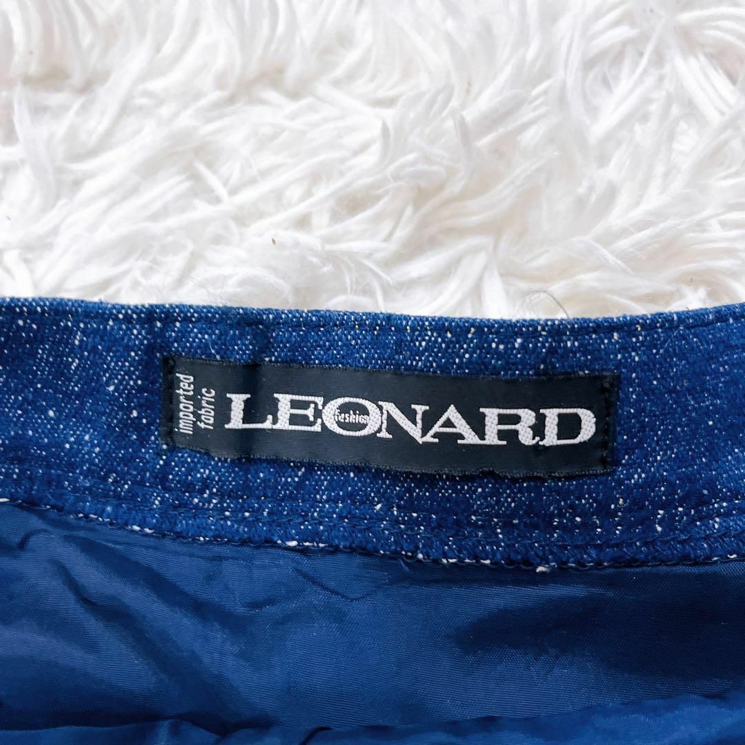 LEONARD(レオナール)の良品　LEONARD 上下　セットアップ　スカート　シルク100% デニム調 レディースのフォーマル/ドレス(スーツ)の商品写真