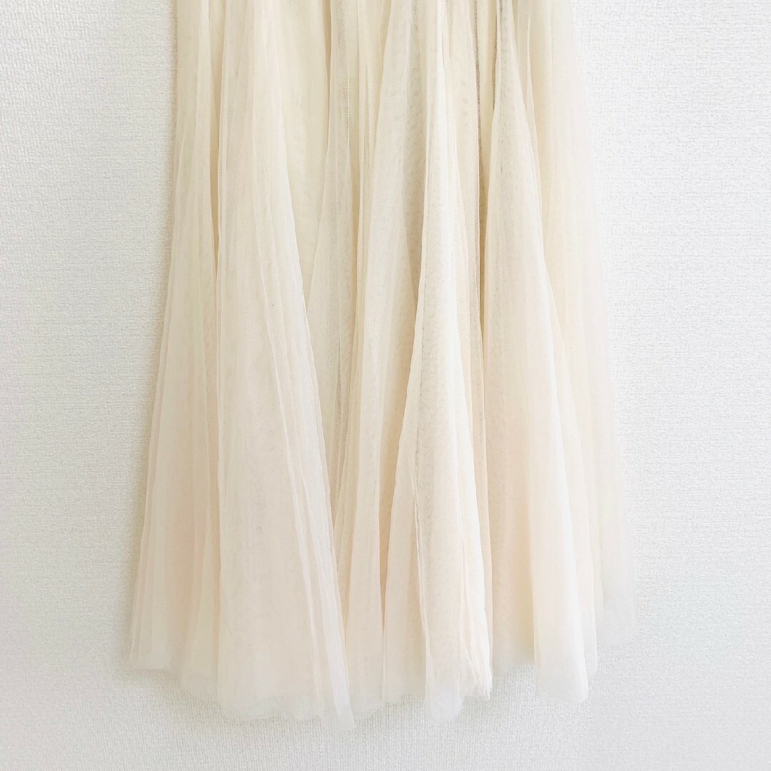nohea　フレアスカート　M　ホワイト　チュール　ガーリー　ポリ100% レディースのスカート(ロングスカート)の商品写真