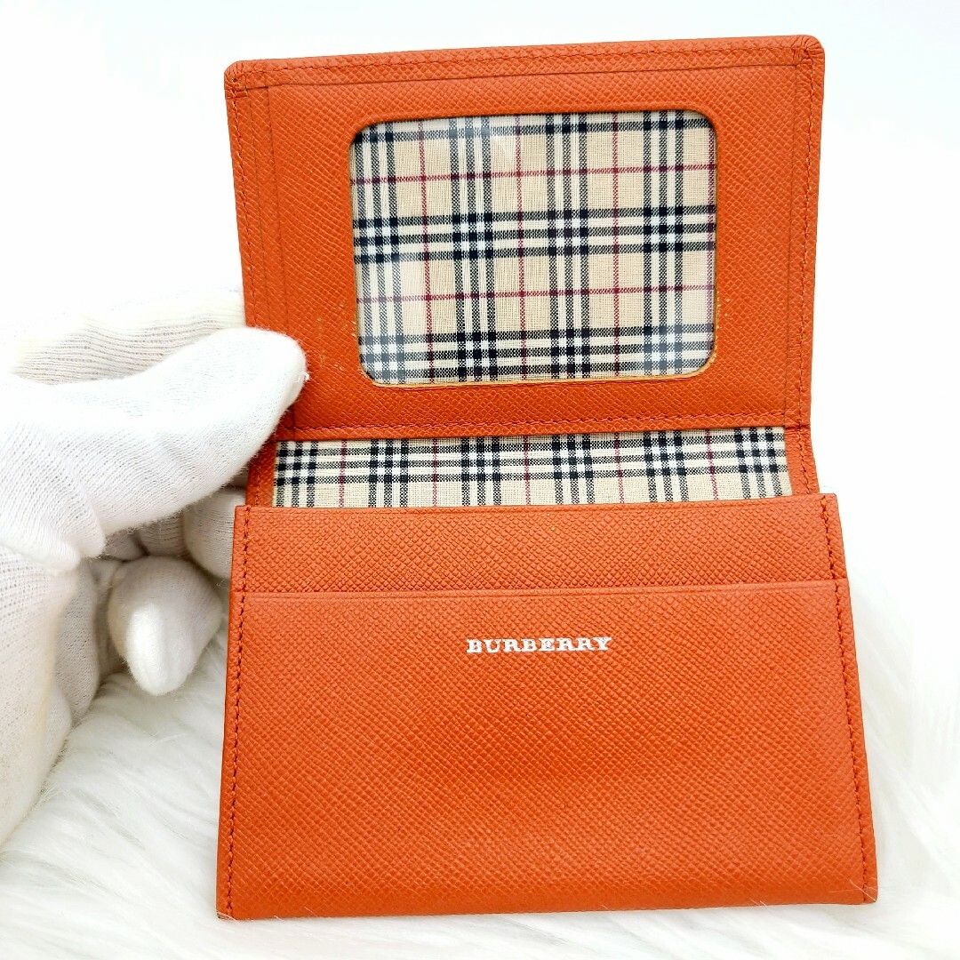 BURBERRY　バーバリー　パスケース　定期入れ レディースのファッション小物(名刺入れ/定期入れ)の商品写真