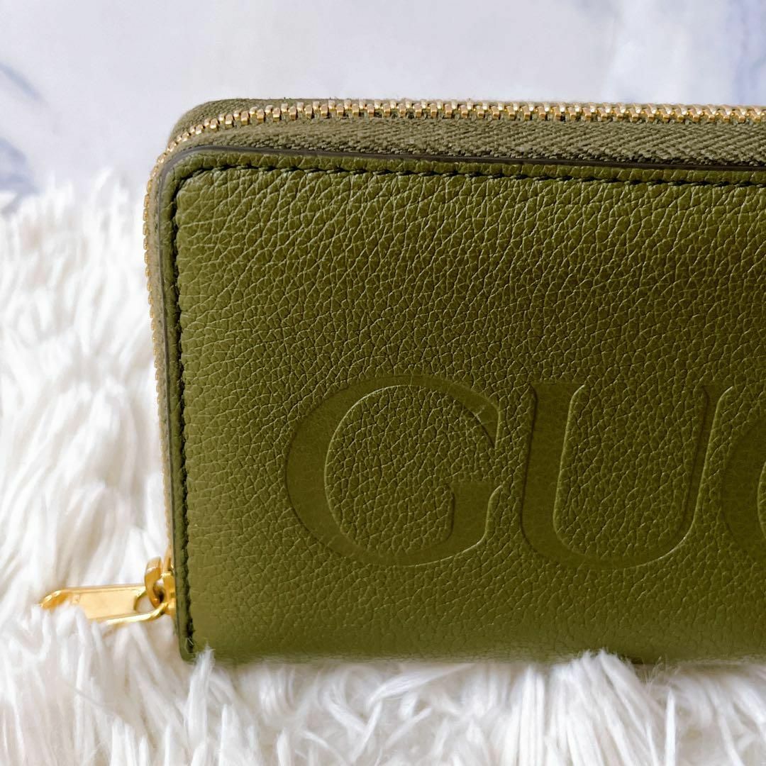 Gucci(グッチ)の美品　グッチ　ロゴ型押し　ラウンドファスナー 長財布 レザー フォレストグリーン レディースのファッション小物(財布)の商品写真