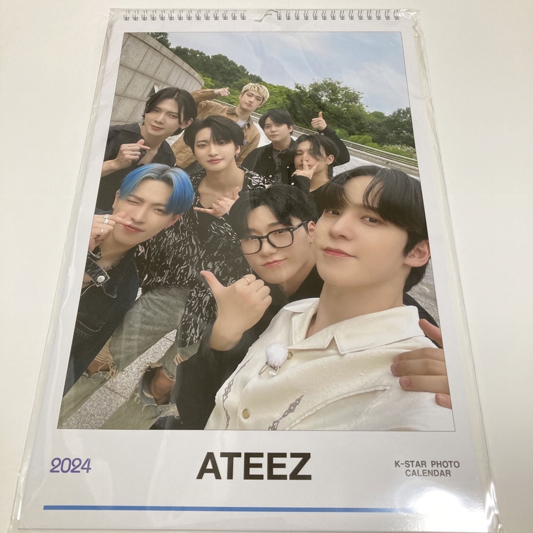 ATEEZ(エイティーズ)のラスト1点❣️ateez 壁掛けカレンダー エンタメ/ホビーのCD(K-POP/アジア)の商品写真